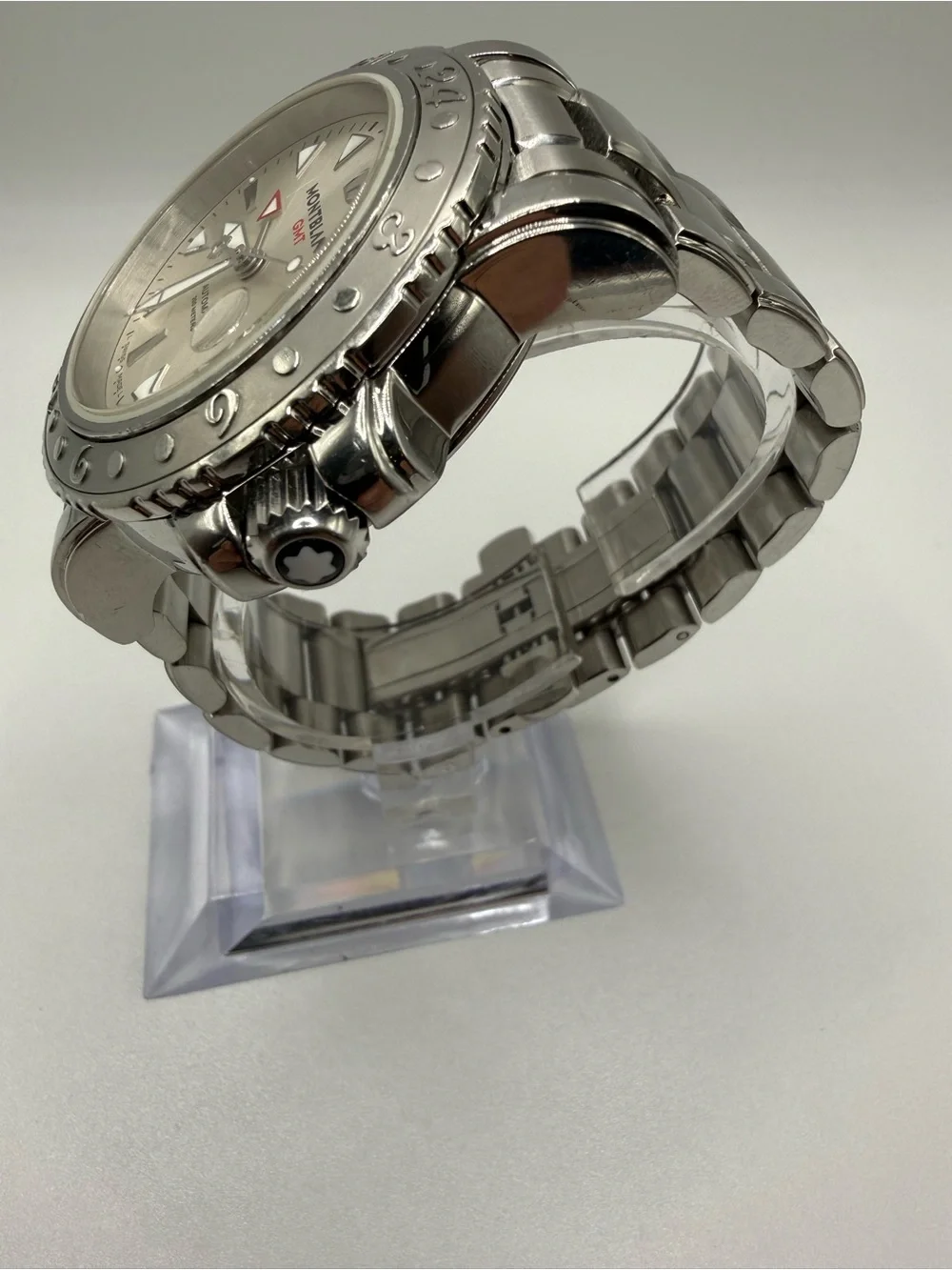 Montblanc 7061 Automatic GMT 41.5mm